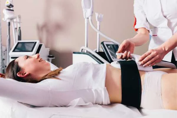 woman having body sculpting to help improve her body image and her mental health Birmingham